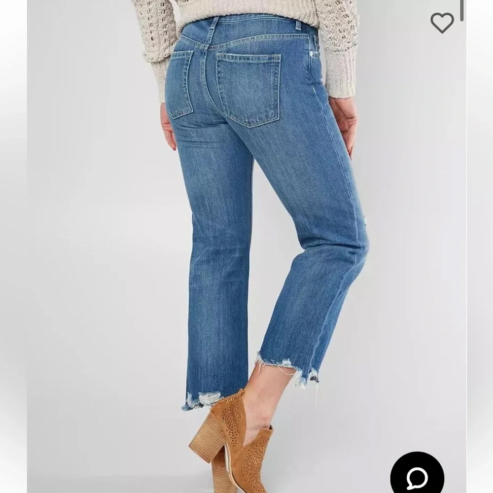 Free People We the Free Maggie Straight Jeans Raw Chewed Hem size 26